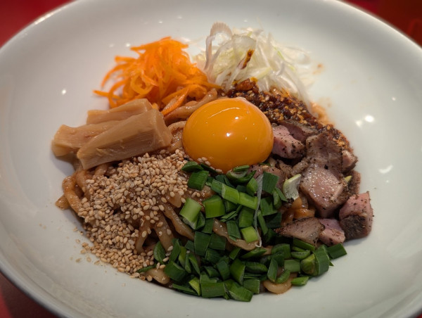 「しののめまぜそば」@人類みな麺道の写真