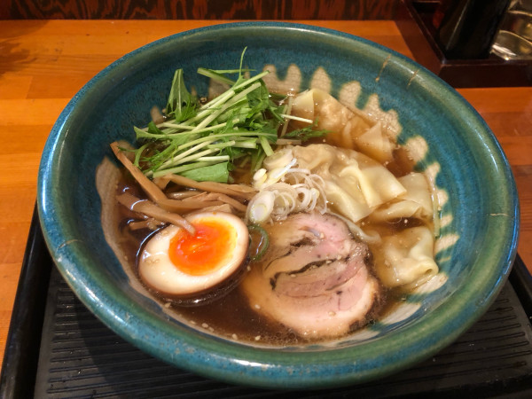 「ワンタンメン」@支那そば やまいちの写真