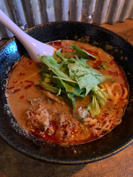 「担々麺・赤  950円」@栄龍軒 YATAI STYLEの写真