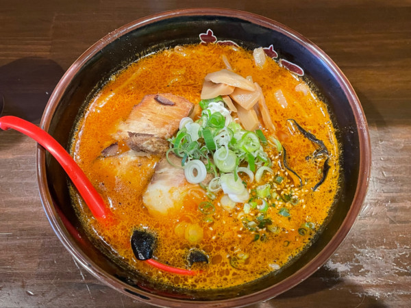 「辛味噌らあめん　￥９８０」@覿・麺 名古屋植田店の写真