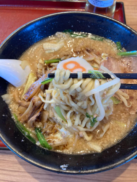 「野菜こく旨らーめん　800」@8番らーめん アクロスプラザ児島店の写真