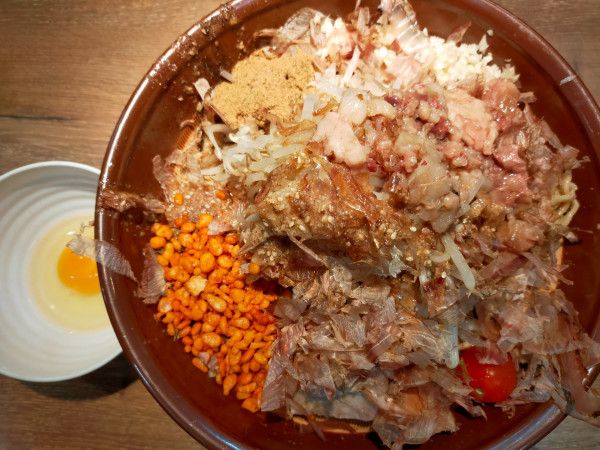 「【限定】マキシム中華1250円(大150円)+生卵70円」@麺屋 浜一の写真