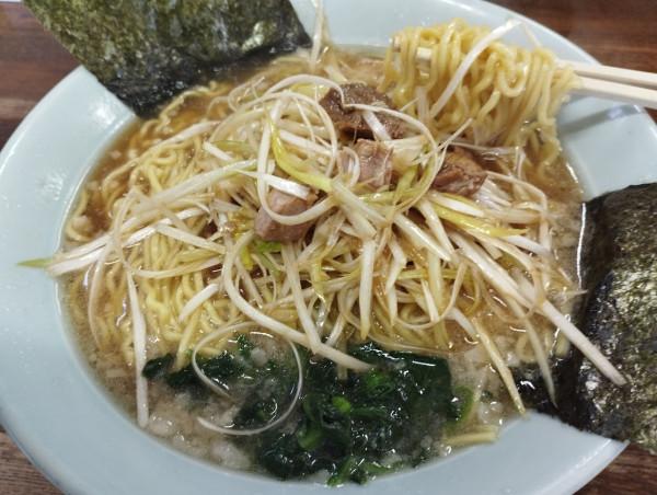 「ねぎラーメン(880)＋麺中盛(120)」@ラーメンショップ 厚木店の写真