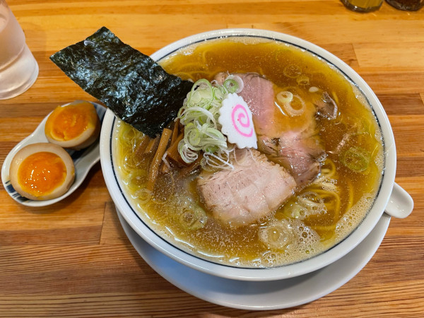 「味玉ラーメン」@there is ramenの写真