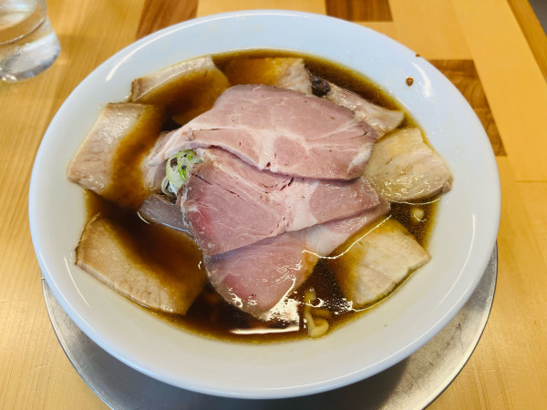 「肉そば(並)1,300円」@湯の台食堂の写真