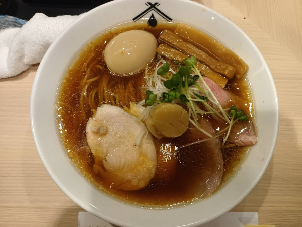 「特製濃醇(黒醤油)らーめん」@麺 ひしおのキセキの写真