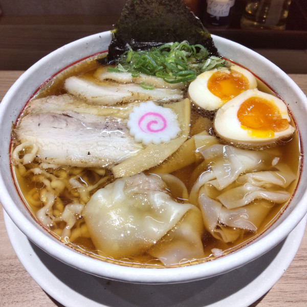 「特製中華そば（￥1,700）」@山形中華そば 麺や 一球の写真