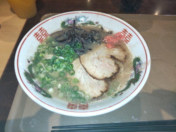 「ラーメン　700」@博多だるまJAPAN イオンモール幕張新都心店の写真