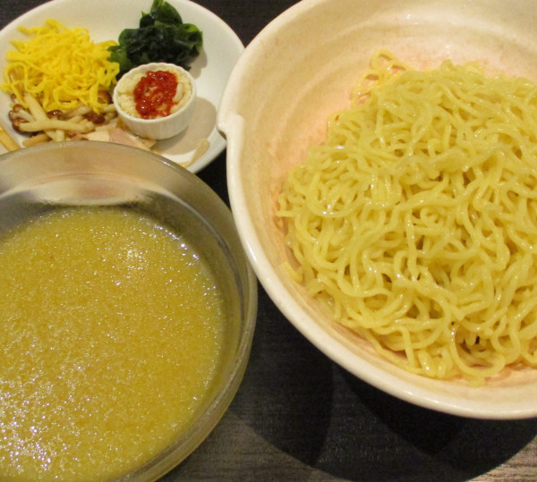 「＜冷やしつけ麺＞塩夏みかん　1080円」@ラーメン大至の写真