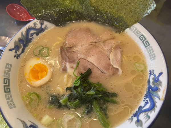 「塩とんこつ中盛880円＋サービスライス」@横浜家系ラーメン 並木家の写真