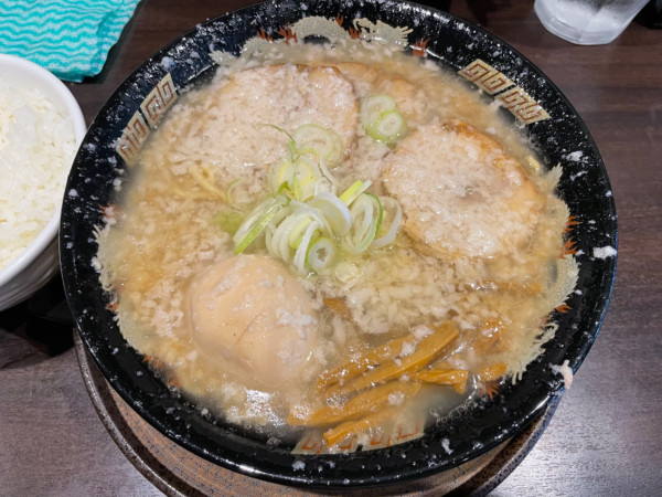 「特製ラーメン」@らーめん 平太周 早稲田店の写真