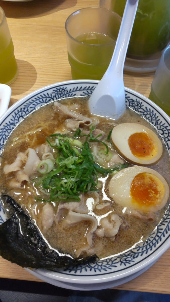 「味玉肉そば 913円 (柚子おろし抜き、玉ねぎ抜き)」@丸源ラーメン 横浜都筑店の写真