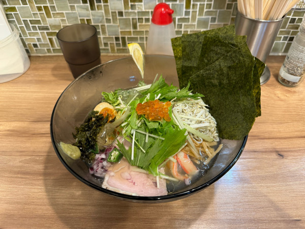 「【限定】カニとしらすの冷製塩そば（アサリ煮干しVer）」@はつがい商店の写真