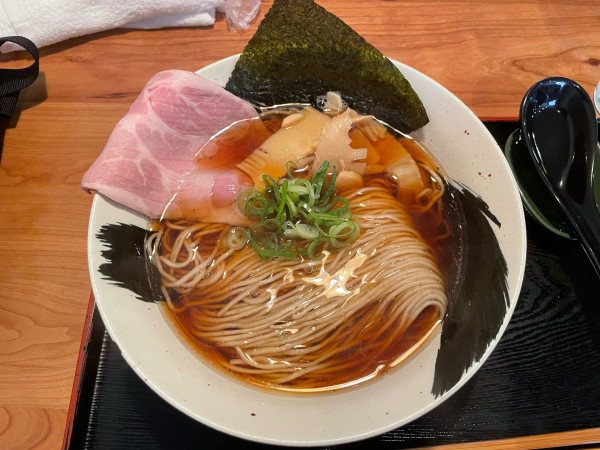「醤油ラーメン」@粋麺屋の写真