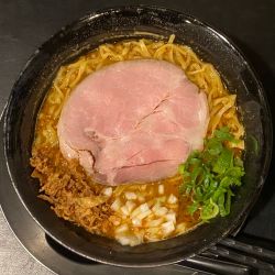 カレー白湯ら〜めん 大盛り ¥1,000