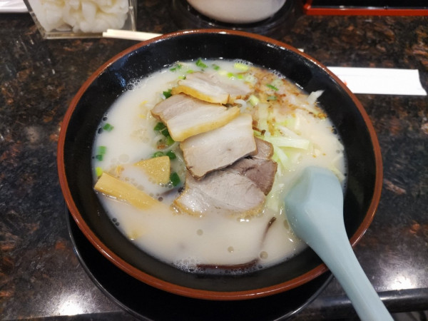 「ざぼんラーメン(小)」@ざぼんラーメン 鹿児島中央駅店の写真