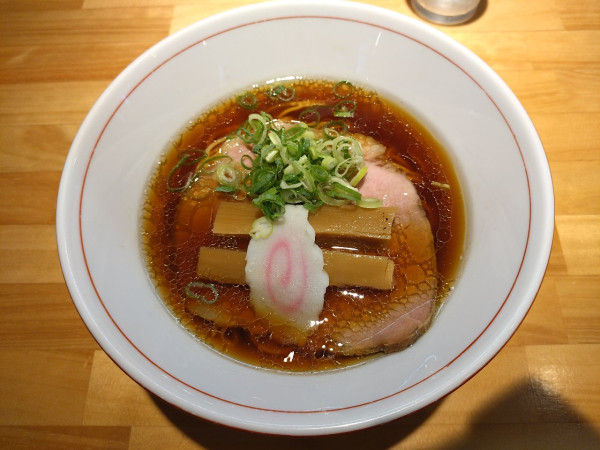「鶏しょうゆラーメン950円」@麺とり 森田商店の写真