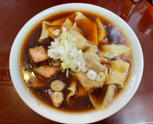 「ワンタンメン」@手打ち 陰日向の写真