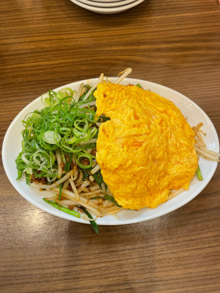 「トロ玉汁なし台湾」@チャーラー飯店の写真