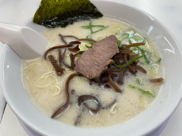 「らーめん」@博多天神 渋谷南口店の写真