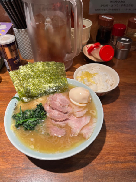 「チャーシューメン(¥1150)+ごはん(¥100)」@洞くつ家の写真