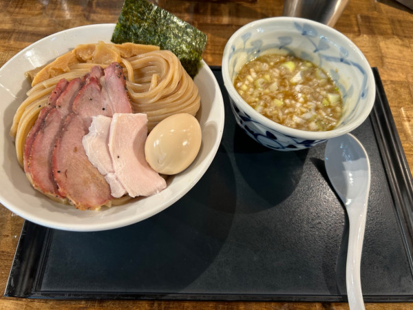 「特級龍介つけ蕎麦（大）1480円」@特級鶏蕎麦 龍介 PLAY atre TSUCHIURA店の写真
