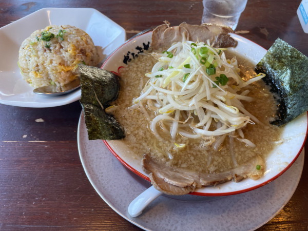 「だるまラーメン・チャーハン」@だるまや 女池店の写真