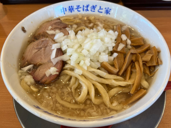 「背脂煮干しそば（大）」@燕三条中華そば ぎと家 花崎店の写真
