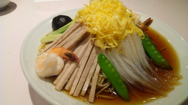 「五色涼拌麺 1580円」@揚子江菜館の写真