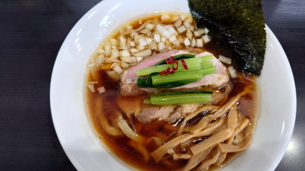 「禿醤油ラーメン　1000円」@自家製手打ち麺 禿の写真