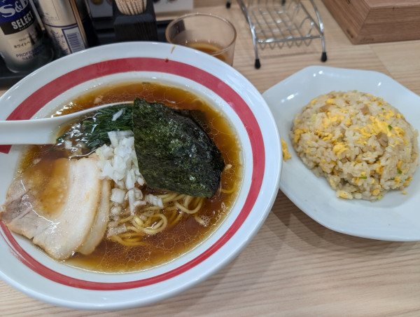 「八王子醤油＋炒飯」@らーめん専門店 椚田の写真