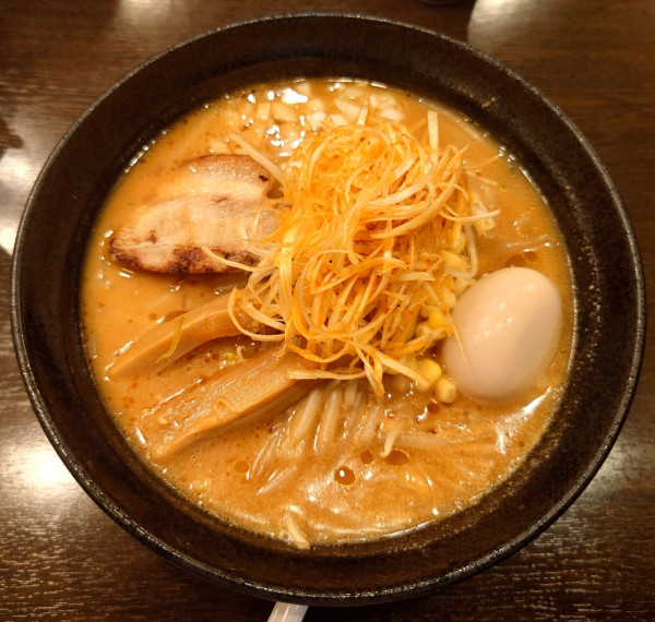 「辛ネギ味噌らーめん+味玉(1180円)」@中華そば 昌の写真