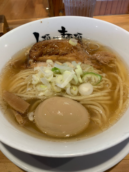 「らーめんmacro(煮玉子)」@人類みな麺類の写真