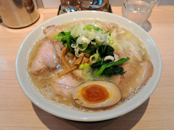 「特製塩中華そば」@桜上水 船越の写真