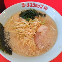 ねぎらーめん 麺硬め 味濃いめ 脂多め 中盛り ￥950円