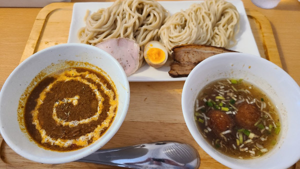 「2x2」@FREEATの写真