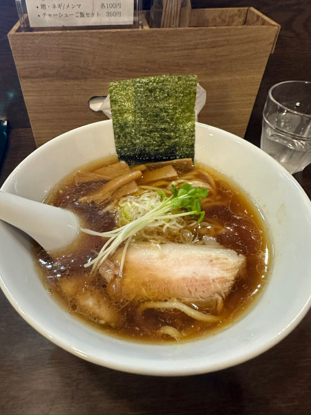 「丸鶏醤油ら〜麺」@間合 AWAIの写真