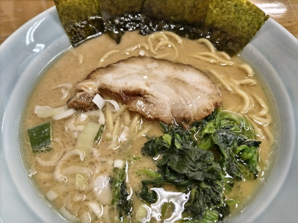 「醤油ラーメン（並）」@横浜家系ラーメン じゅん家の写真