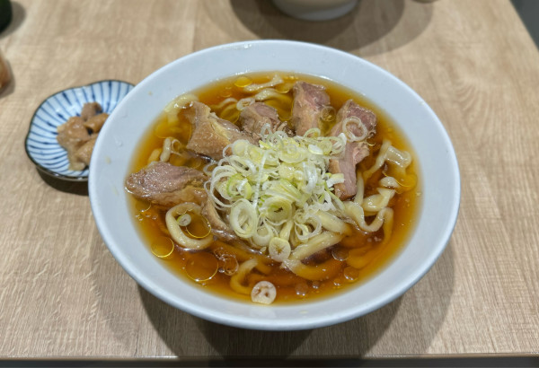 「【限定】冷やし親鶏中華そば¥880」@手打 親鶏中華そば 綾川の写真