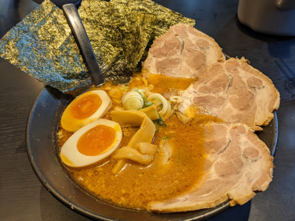 「濃厚合わせ味噌ラーメン+特もりトッピング」@みそ処 麺屋 いはし。の写真