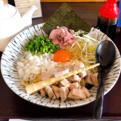 濃厚玉子と比内地鶏の油そば〝大盛〟