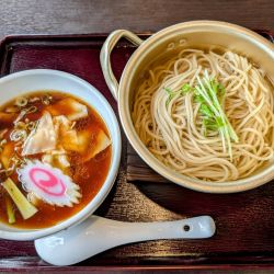 昆布水の引上げつけ麺1430円