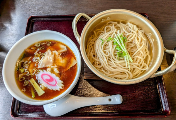 「昆布水の引上げつけ麺1430円」@らー麺 藤原家の写真