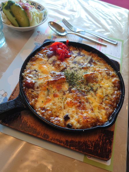 「モチ入り焼きカレー」@レストランルックの写真