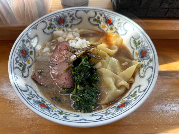 「すごい煮干しラーメン」@すごいビーフ煮干しラーメン ビーフキッチンスタンド 秋葉原店の写真