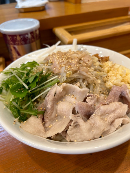 「限定 ごま味噌豚しゃぶまぜそば」@豚仙人 関内店の写真