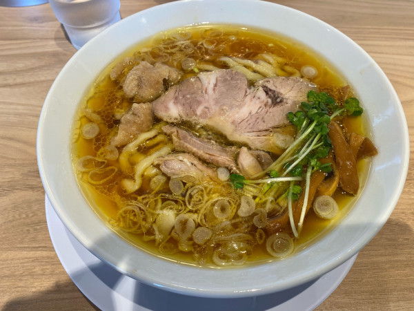 「中華そば　麺増　鶏皮」@手打 親鶏中華そば綾川 大成店の写真