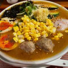 味噌に骨の画像