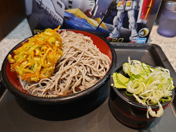 「2玉もりそば・天ぷら付き」@名代 富士そば 昭和通り店の写真