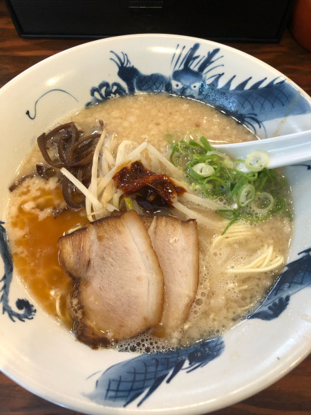 「とんこつこく味」@龍の家 新宿小滝橋通り店の写真